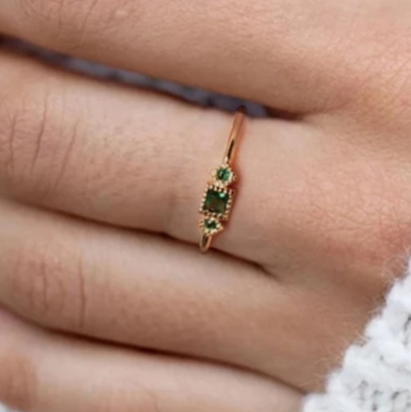 925 Sterling Silver Yellow Gold Green Zircon Daint - Picture 3 of 8